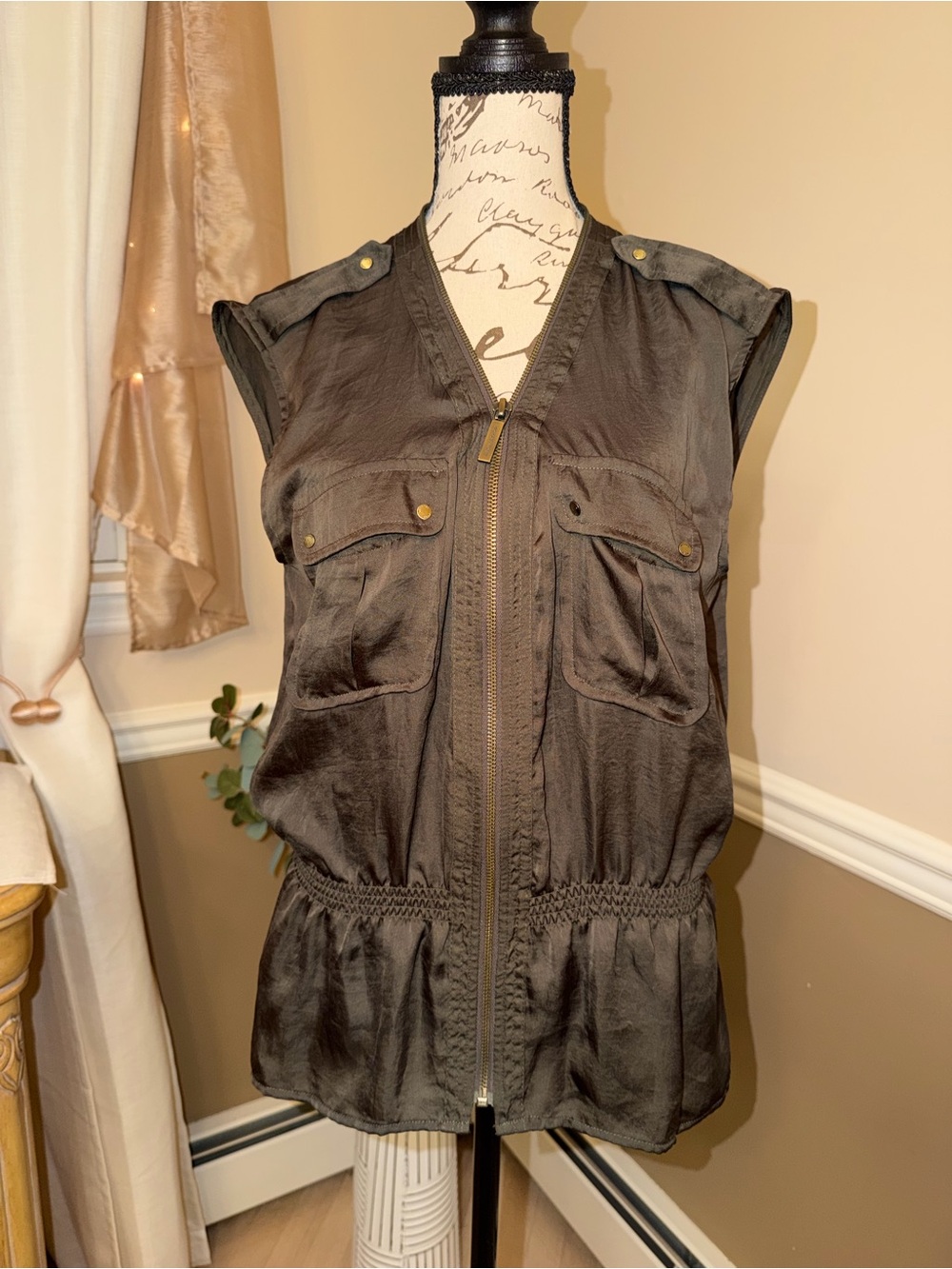 Women’s Sleeveless Zip Front Utility Vest Jacket - ARMY GREEN/ Medium